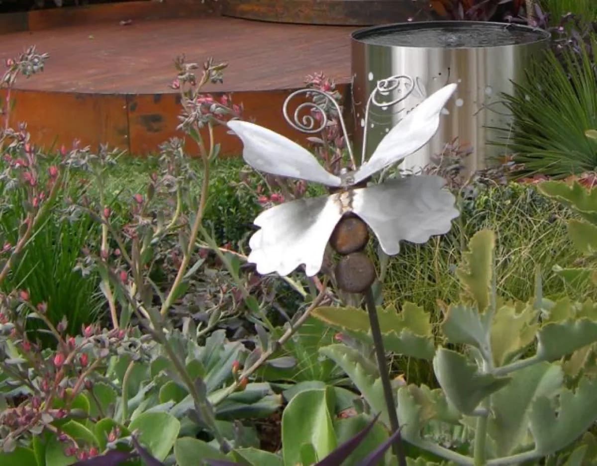 Bull Rushes & Stakes